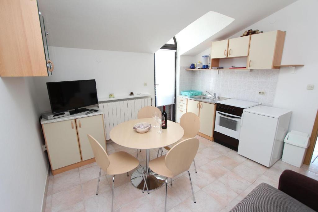 Apartments Milena ロヴィニ 部屋 写真